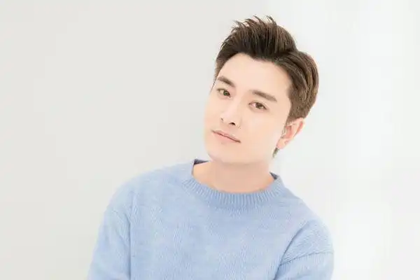 《追爱家族》贾乃亮饰演甜品师齐天佐?演员贾乃亮基本资料介绍?