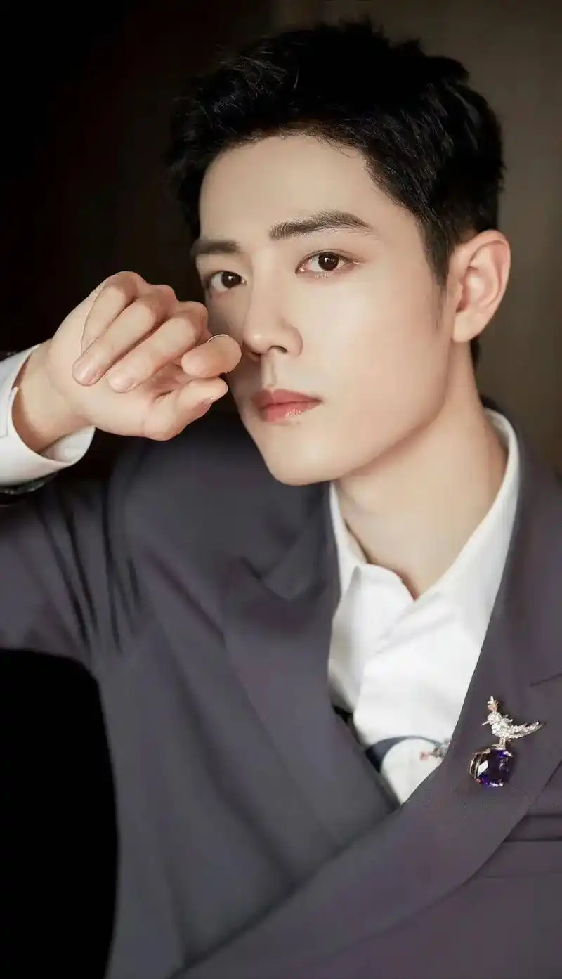 肖战 俯视#壁纸  - 抖音