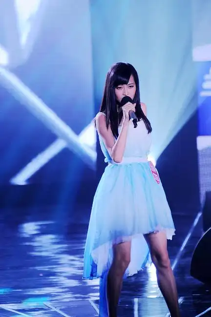 求快女杨洋的衣服