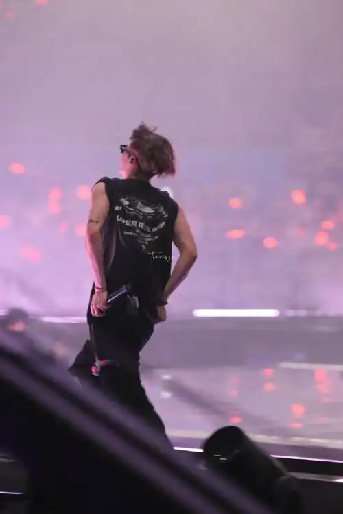 王嘉尔amber合作舞台##ryce超级范碗家族演唱会##王嘉尔澳门站顺