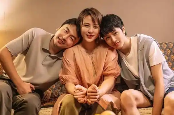 同样是和马丽演夫妻,把沈腾和雷佳音放一起看,差距一目了然