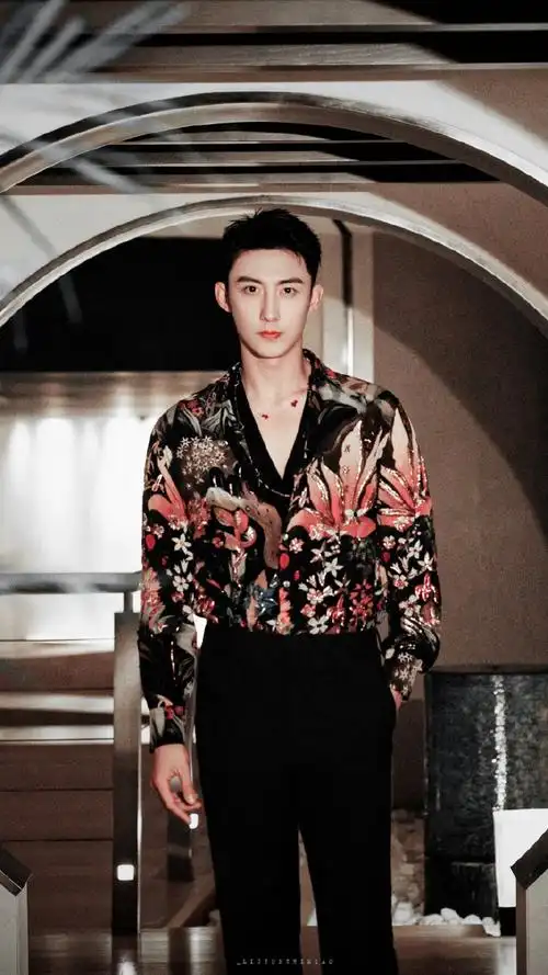 黄景瑜早期模特照