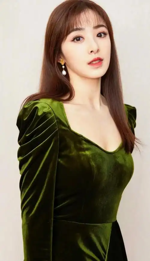 张含韵可爱迷人高清写真,优雅迷人!__财经头条