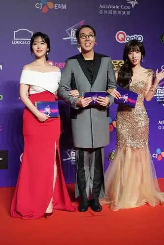 2017mama香港站最红韩星齐撑场 红地毯盛况空前