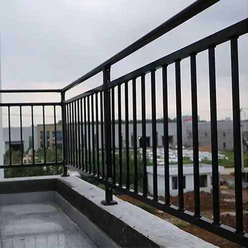 阳台镀锌护栏白色烤漆露台栏杆平台扶手成都护栏