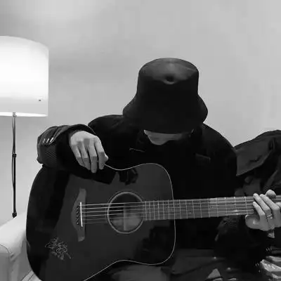 男头黑白真人头像高冷帅气图片