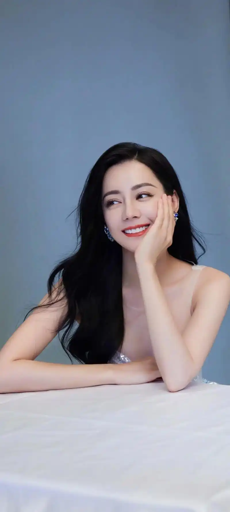 迪丽热巴手机全面屏壁纸.#美到发光 #迪丽热巴美神降临 #迪 - 抖音