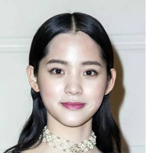 亚洲女孩的发际线!你想知道的都在这里了……_美人