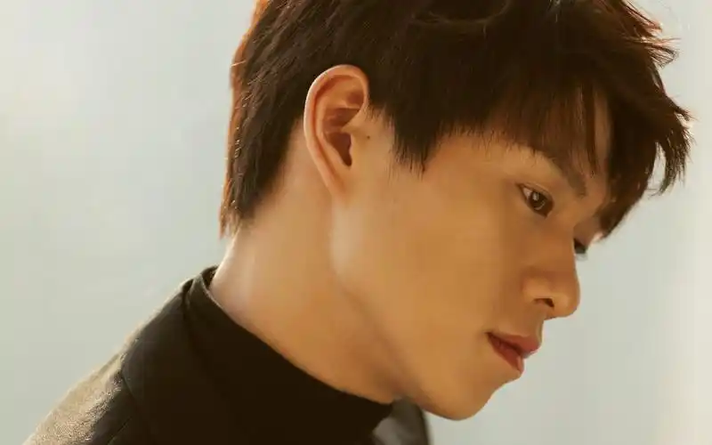 魏大勋帅气写真高清图片桌面壁纸