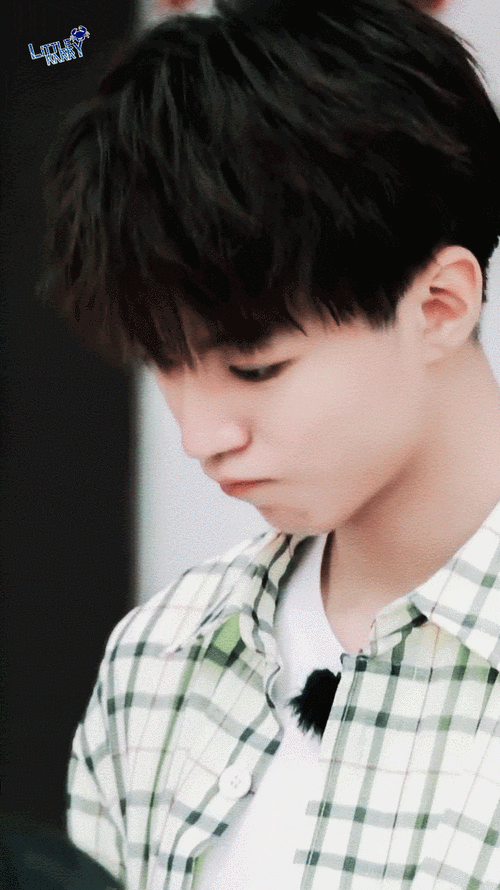 200509王俊凯让妈粉心动的瞬间是嘟嘴巴最可爱的人呀