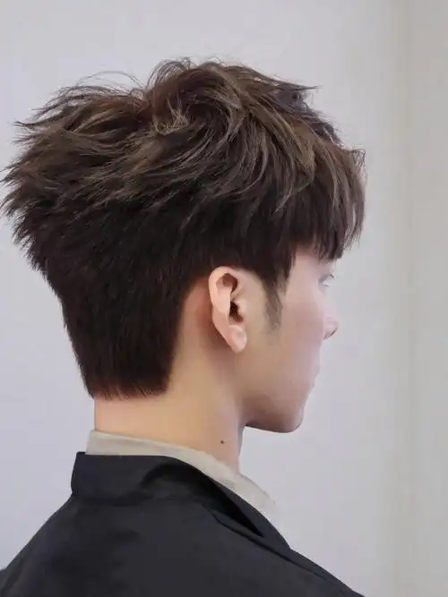 打造帅气短发秘籍