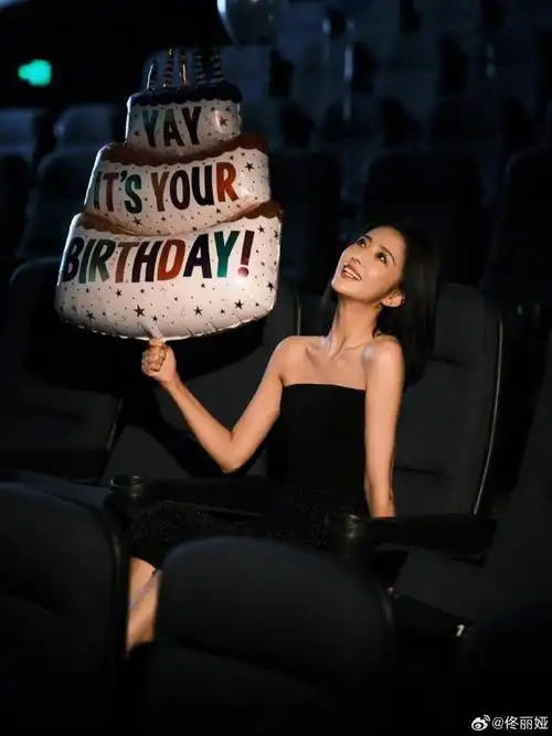 陈思诚连续12年为佟丽娅踩点送生日祝福女方连更多条动态懒理前夫祝福