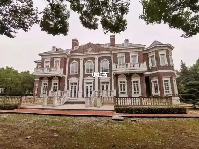 魔都在售最贵别墅,占地5亩带泳池随时可看