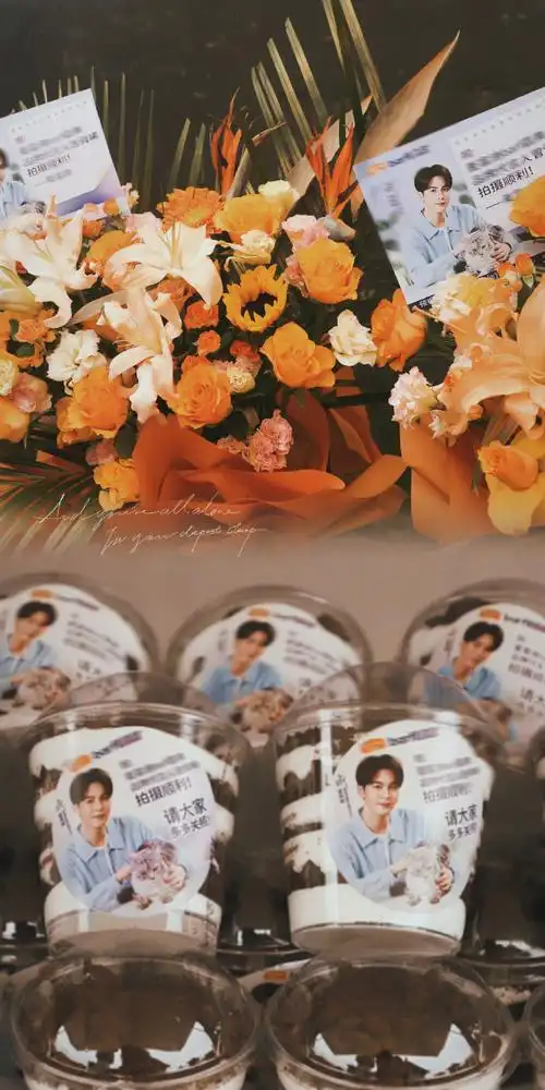 舜晞上班好幸福#曾舜晞上班好幸福都是有迹可循的 整个应援排面拉满了