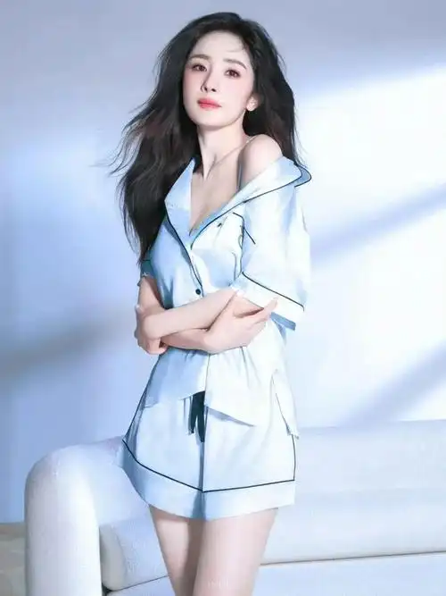 杨幂|穿搭|写真|优雅气质_网易订阅