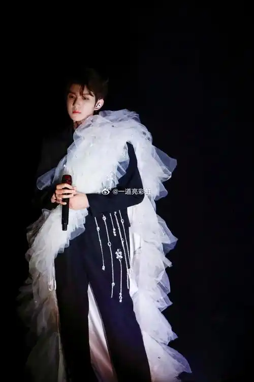 一些喜欢的王源神图#情侣头像##女生头像##电脑壁纸##可爱头像##手机