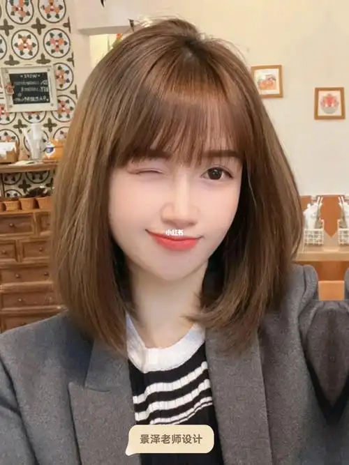 方脸的女生 一定要尝试的锁骨发发型 减龄 显脸小 免打理的齐肩锁骨发
