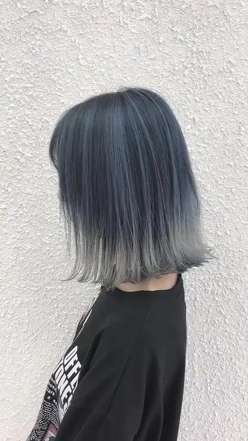 ins风蓝灰色染发.
