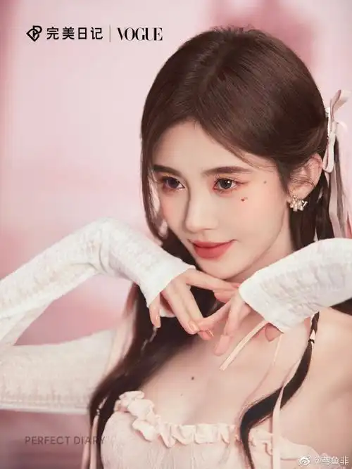 鞠婧祎心动芭蕾眼妆##鞠婧祎花间令#完美日记新图就粉粉嫩嫩@鞠婧祎