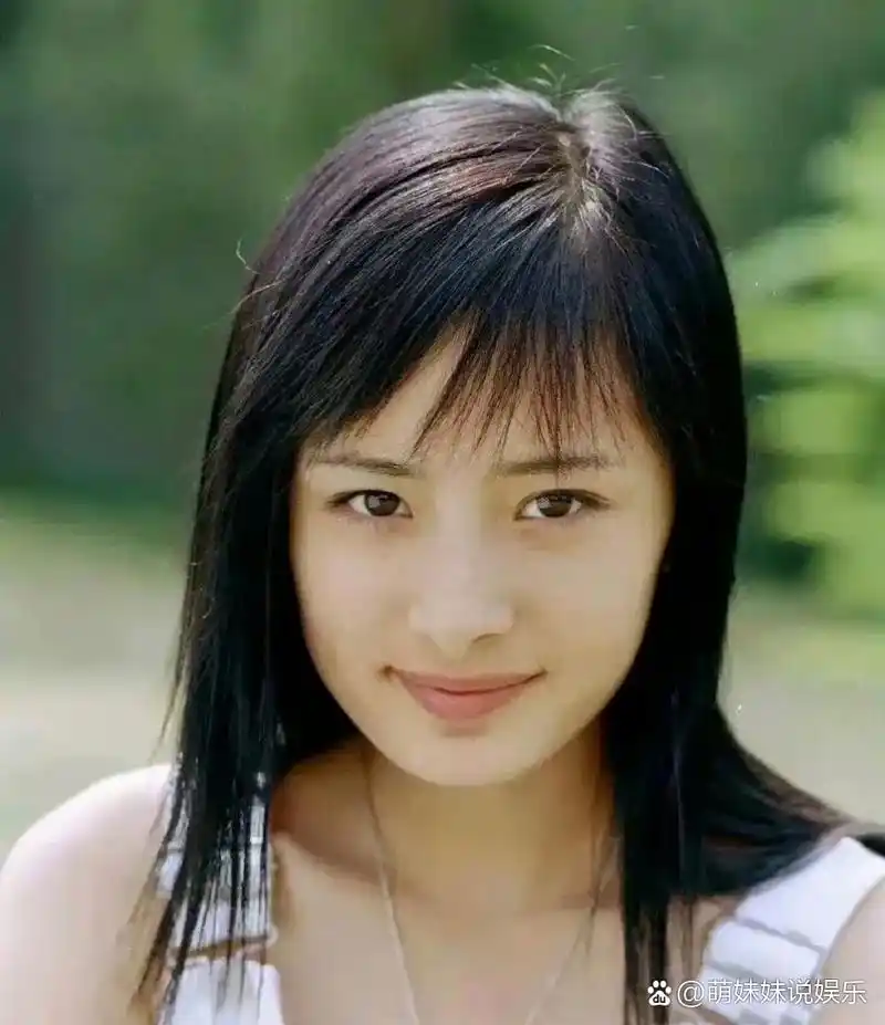 杨幂早期看着好清纯啊