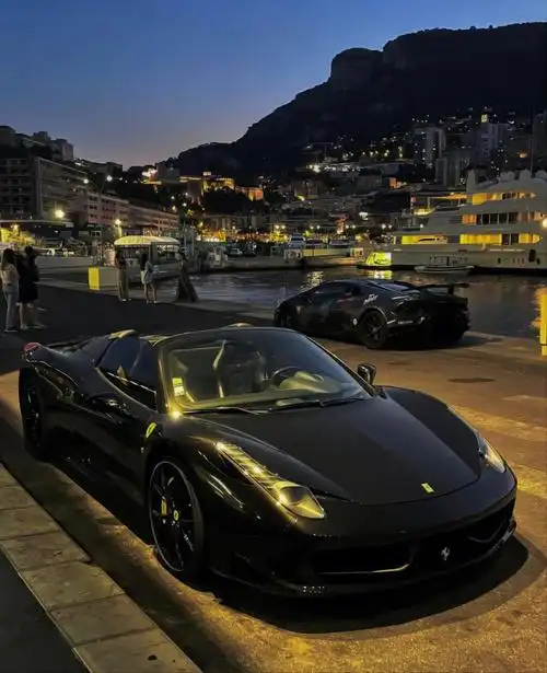 三亚租一台法拉利458有多舒服