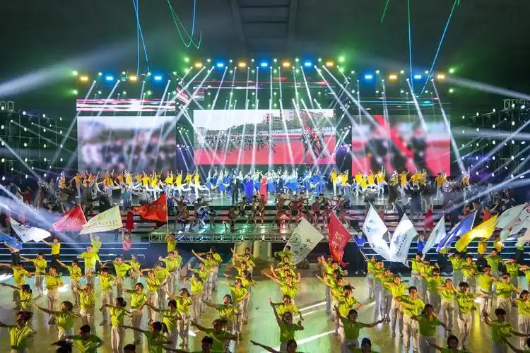 视频青春激扬奔向未来广东省第十一届大学生运动会云端开幕