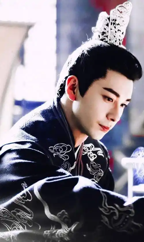 盘点娱乐圈男明星黑衣古装造型,哪个是你命里的朱砂痣呢?