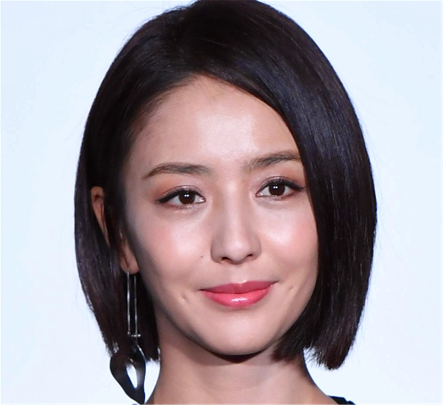 盘点女星素颜照,赵丽颖还是那么美,佟丽娅有点黑,郑爽最阳光!