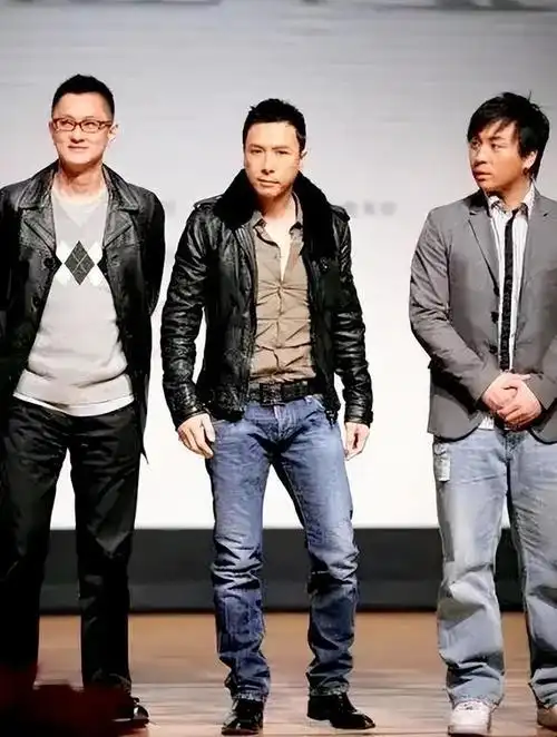 长得英俊帅气,却输在"个子矮"上,这6位男星的身高太不懂事了