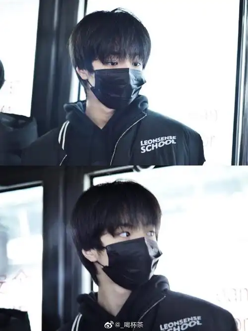 回味 19年很狼的一次机场    @时代少年团-刘耀文  #青年演员刘耀文