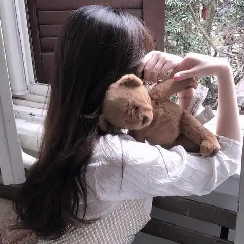 女生头像唯美侧脸一些人能让你喜欢的女头