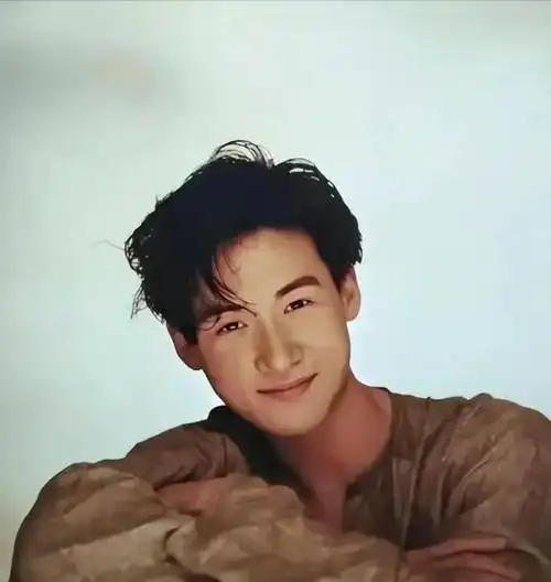 喝酒就分手,洁癖到3年换21名佣人,罗美薇凭啥被张学友宠27年?