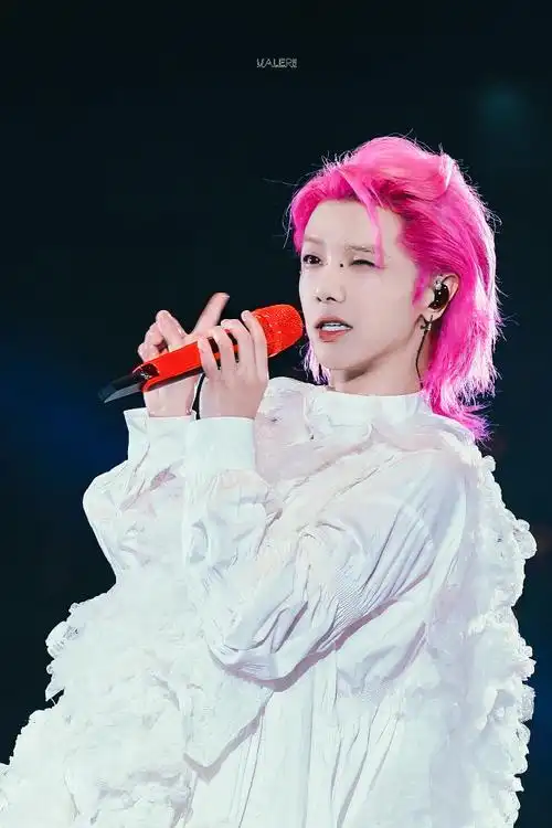 2023华晨宇火星演唱会##华晨宇美貌大赏