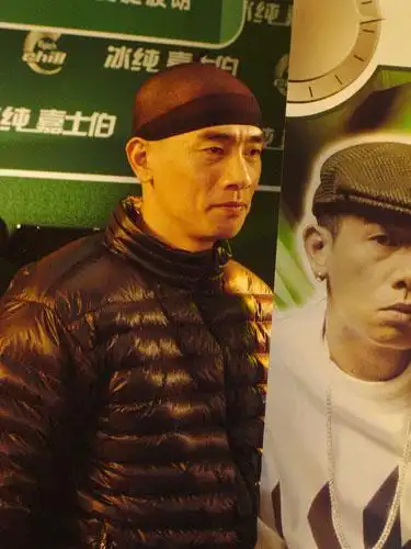 陈小春扮演陈真有信心 称压力是自己给的(图)