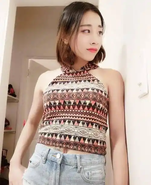 23岁的她确实很漂亮,也因纹身走红_葛曼棋_方面_体育