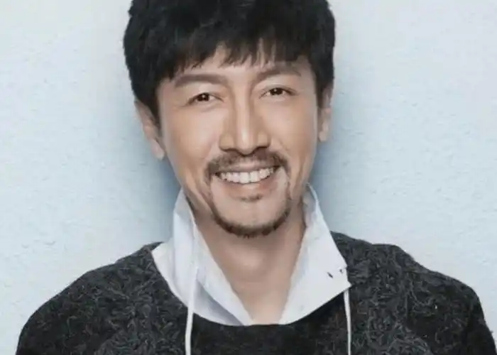 张鲁一失踪?丞磊卢昱晓疯狂炒作?李晨闫妮恋情?龚俊凉了?_cpf_流量