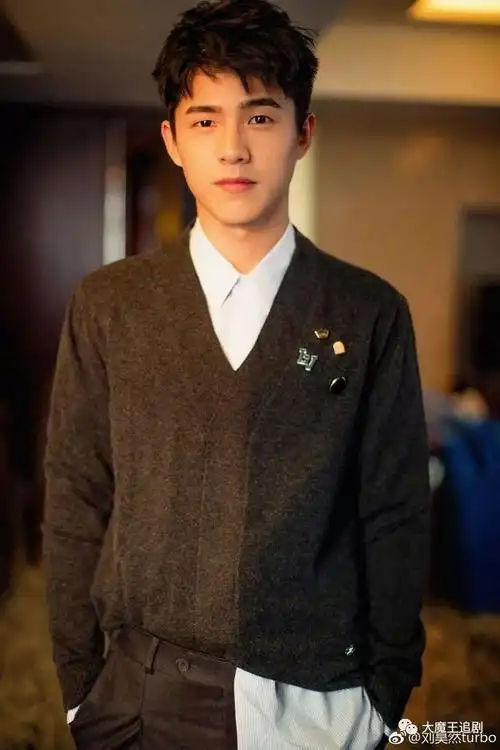 舔屏周刊|刘昊然,你是自在如风的少