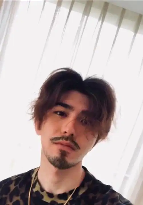 王一博李现帅气,但蔡徐坤才是真的赢家_网易订阅