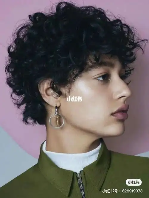 超短发法式羊毛卷,成功上岸!