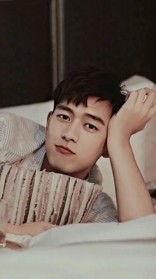 李现帅气写真图片