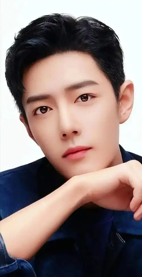 我觉得肖战这张照片格外好看