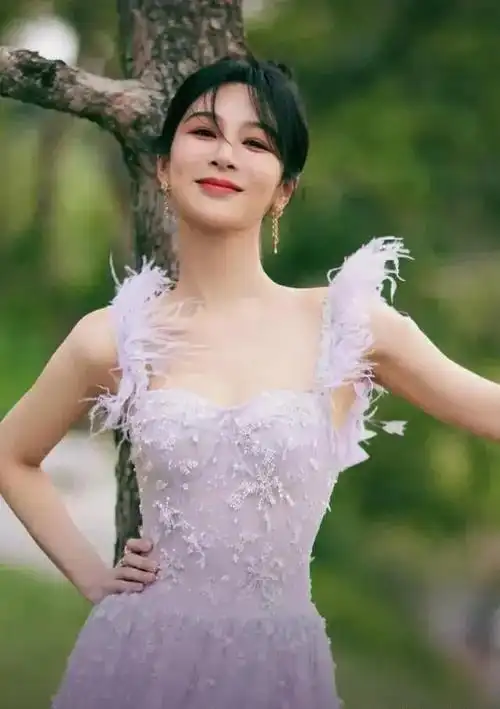 杨紫小雪的美是永恒的