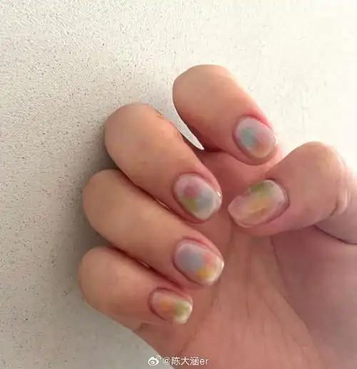 96短甲!很简约好看的一款美甲97  #美甲