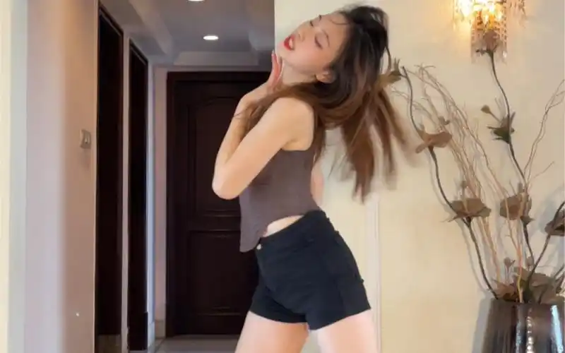 jennie美剧舞蹈片段