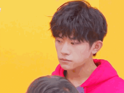 191015 易烊千玺羊毛卷九宫格图集 可盐可甜的卷毛烊