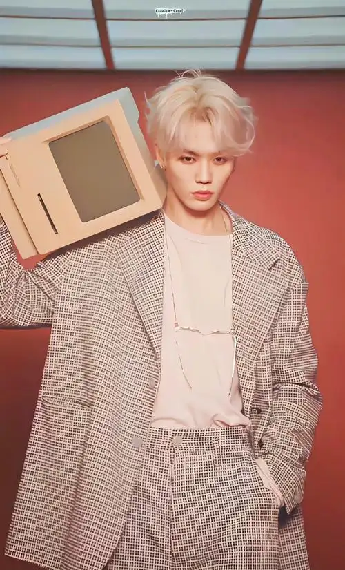 林彦俊超话92#林彦俊林格报到#最爱的白发林彦俊!