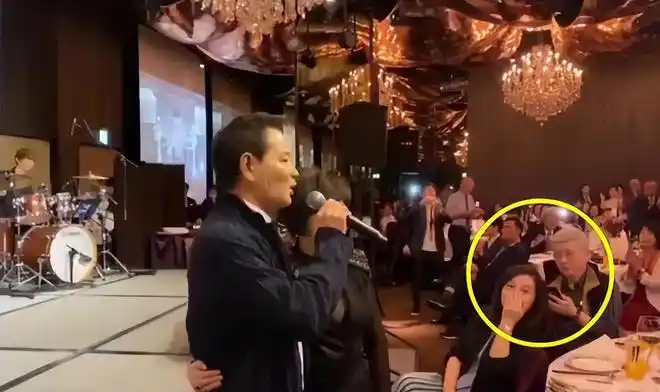 5岁霍小茹近况暴风抽高似花仙子人小鬼大学霍建华给妈妈敬酒