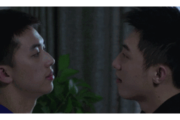 《上瘾》俩男生怎么拍床戏?黄景瑜熟练 许魏洲害羞