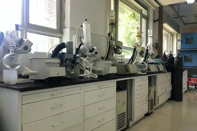 lab pictures - 武汉大学催化不对称合成实验室