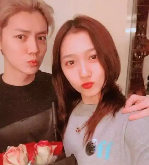 原创叫鹿晗太生疏叫老公太老套看关晓彤对鹿晗的称呼学到了